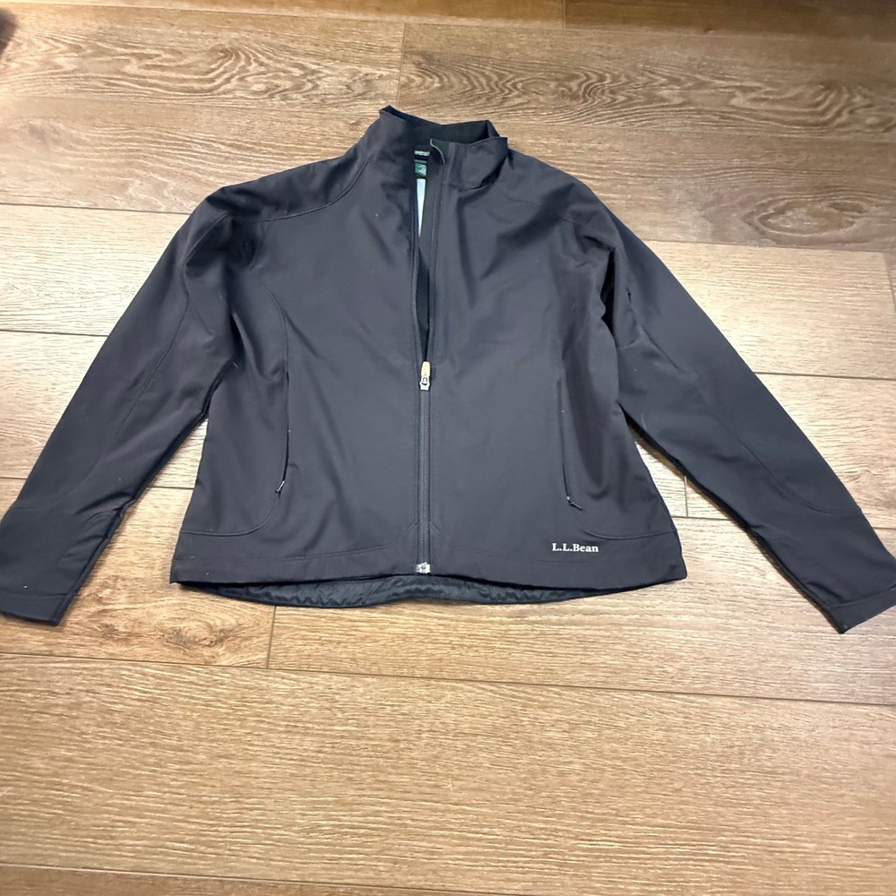 L.L. Bean Women's Black SoftShell Zip-Front Jacket Black 0AKM3 Outdoors Size M